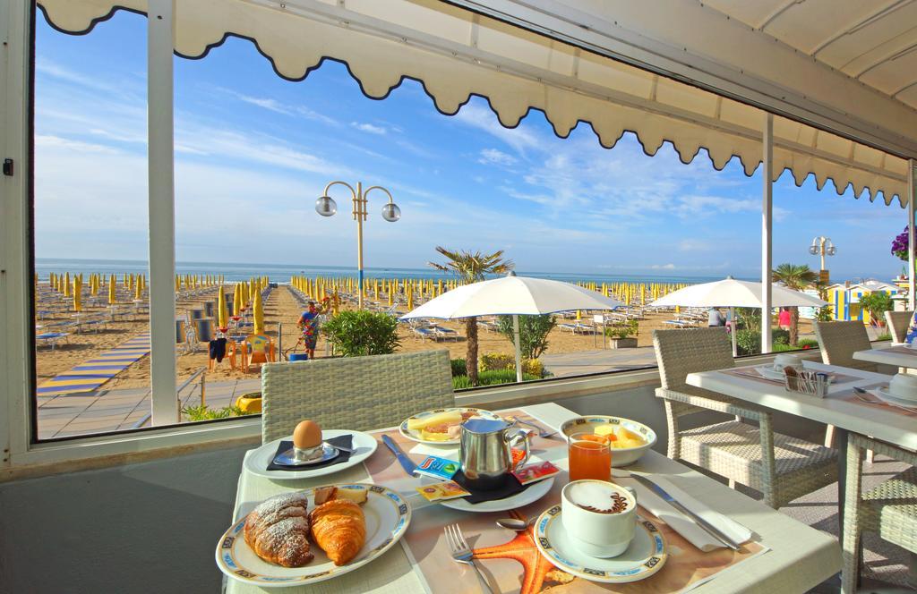 Hotel Souvenir Lido di Jesolo Bagian luar foto